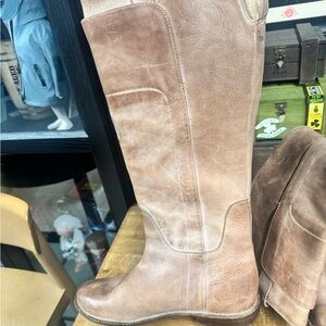 Frye leather boots worn/used